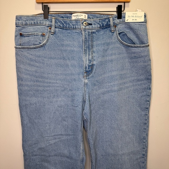 Abercrombie and Fitch High Rise 90s Relaxed Jean Rolled Cuff Size 18 NWT Baggy - Picture 6 of 11